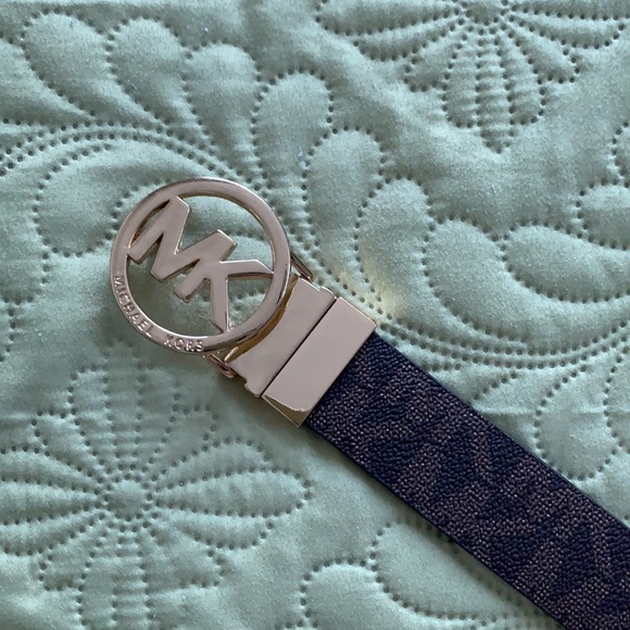 MK reversible belt